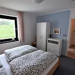 Hohes Ufer Komm To Ruh * Hohwacht